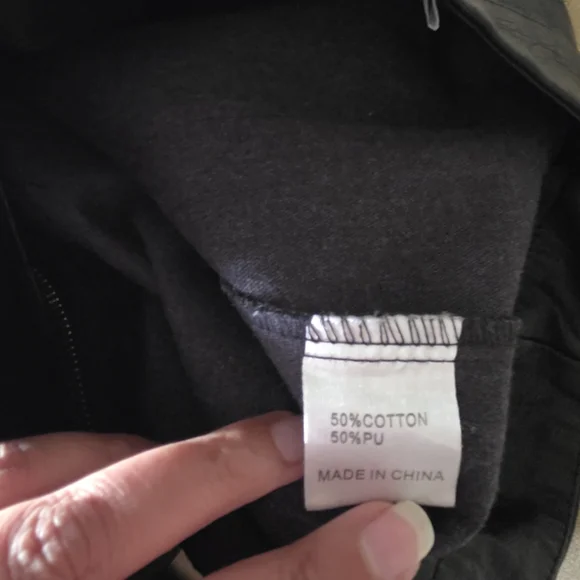 Flare Pants Princess Polly Faux Leather. Black Size 4🤎 - Picture 10 of 14